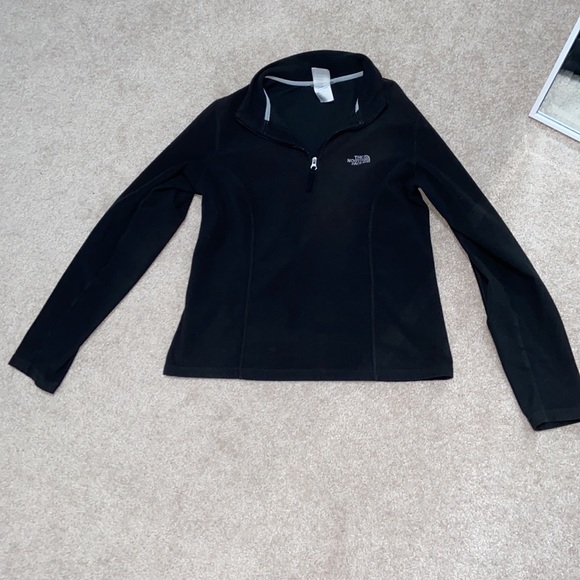 The North Face half-zip - Picture 3 of 5